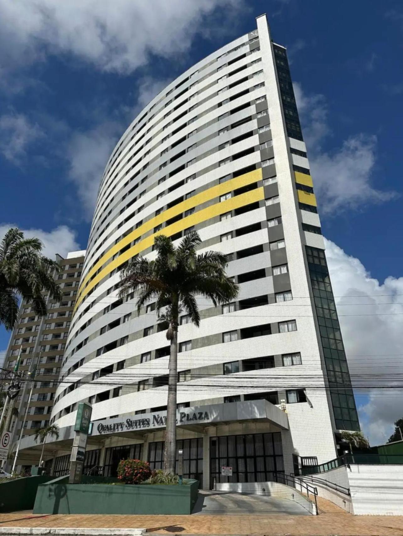 Hotel Plaza Com Piscina, Academia, 100m Da De Pn